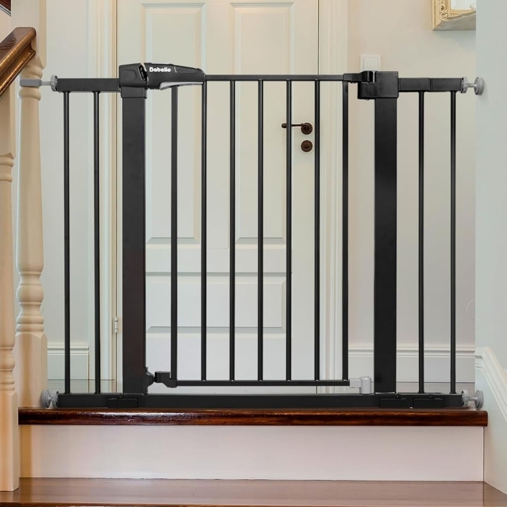Babelio Baby Gate for Doorways and Stairs, 26-40"